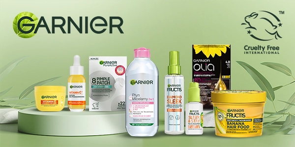 Garnier: serum Vitamin C, micelarny płyn, Fructis do włosów, farba Olia, plastry na pryszcze. Na zielonym tle, Cruelty Free.