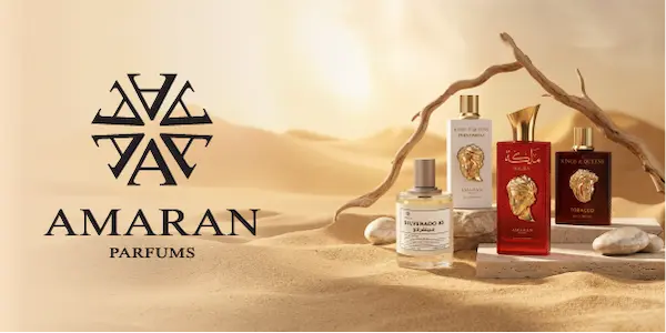 Amaran Parfums: 4 butelki perfum z głowami lwów (czerwona, biała, brązowa, przeźroczysta) w pustyni.