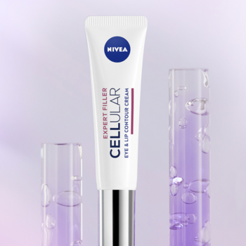 NIVEA Expert Filler CELLULAR Eye & Lip Contour Cream, biała tubka ze srebrną zakrętką, na fioletowym tle z probówkami.