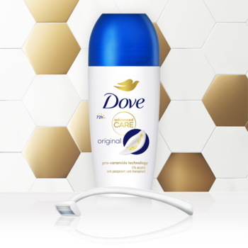 Dove Advanced Care Original antyperspirant w kulce, biało-niebieski, na tle złotych heksagonów, z maszynką.