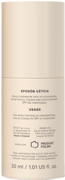Tył beżowego serum rozświetlającego z witaminą C, instrukcja użycia i pojemność 30ml.