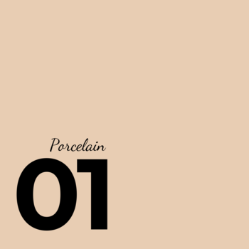 Próbka odcienia 01 Porcelain kryjącego kremu BB Stars from the stars na beżowym tle z czarnym tekstem.