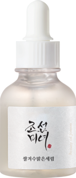 Beauty of Joseon Glow Deep Serum: zbliżenie na butelkę z pipetą, biała etykieta, napis w kaligrafii, serum ryżowe.