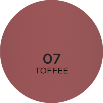 Zbliżenie na okrągłą próbkę matowej pomadki Eveline Wonder Match 07 Toffee, ciepły karmelowy odcień.