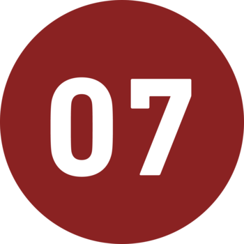 Czerwony, okrągły wzornik koloru z białymi cyframi 07, symbolizujący odcień 07 konturówki Variété.