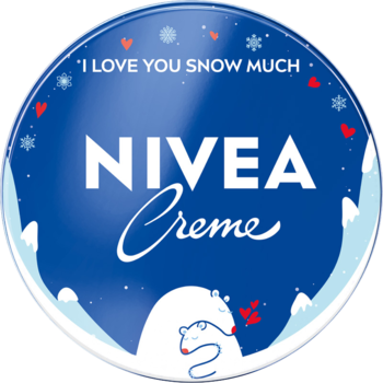 NIVEA Creme, okrągła niebieska etykieta świątecznej edycji z misiami polarnymi, sercami i napisem 'I LOVE YOU SNOW MUCH'.