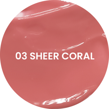 Zbliżenie na kremową, błyszczącą próbkę koralowego balsamu Stars from The Stars Flowy Lip Veil 03 Sheer Coral.