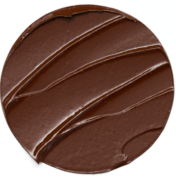 Okrągła próbka kremowego bronzera Essence Baby Got Bronze w kolorze brązu z wyraźnymi smugami.