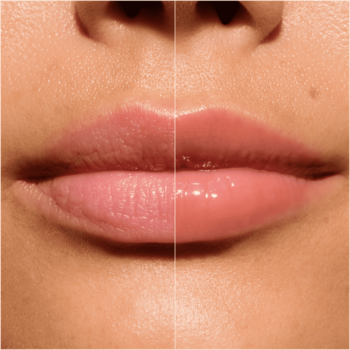 Usta przed (lewo) i po (prawo) zastosowaniu balsamu Catrice Butter Drippin' Glossy Lip Balm 020 Maple Latte.