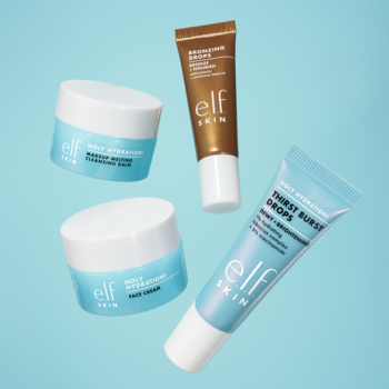 e.l.f. SKIN Holy Hydration: dwa biało-niebieskie kremy, brązowa maska i niebieskie serum na tle błękitu.
