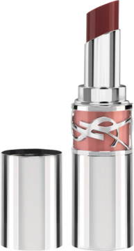 Otwarta pomadka YSL Love Shine Caramel Swirl, błyszczący brązowo-czerwony sztyft w srebrnym opakowaniu z logo.