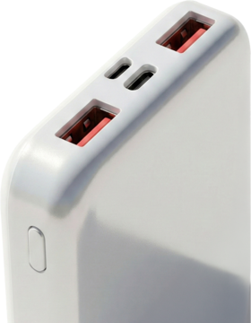 Biały power bank, widok pod kątem, zbliżenie na górne porty USB-A (pomarańczowe) i USB-C.
