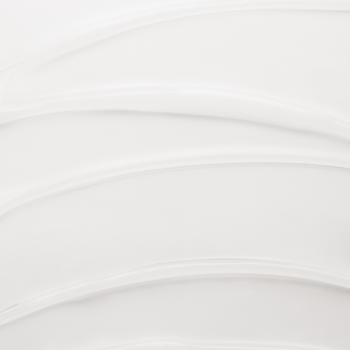 Kremowy żel z owsem do skóry wrażliwej. Biała, półprzezroczysta tekstura w falistych smugach.