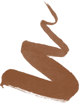 Zbliżenie na brązową, falistą kreskę konturówki do ust NYX Lip Lingerie w odcieniu Steamy Spice, prezentujące kremową teksturę.