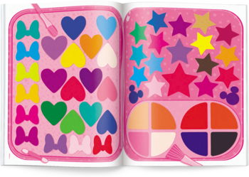 Dziecięcy zestaw do makijażu Minnie Mouse: otwarte różowe paletki z cieniami w kształcie serc, gwiazd i pędzelkami.