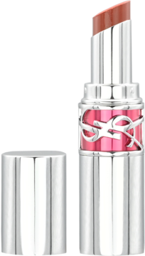 Otwarta szminka YSL Volupté w odcieniu nude, srebrne opakowanie z różowym logo, z boku odkręcona nakrętka.