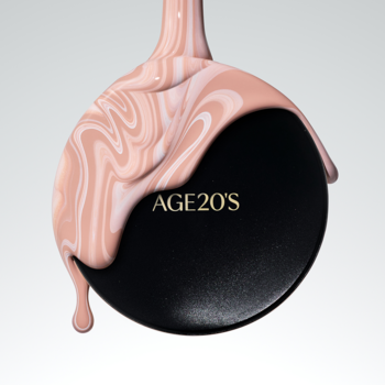 Age20's Signature Essence Pact Intense Cover, podkład w kompakcie: czarny z logiem, oblany marmurkową esencją, SPF 50+.