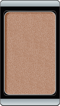 Perłowy cień Artdeco Pearly Medium Beige w prostokątnej, czarnej kasetce z srebrnym brzegiem, widok z góry.