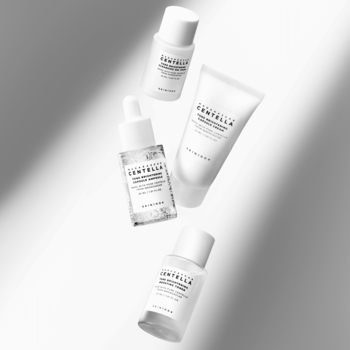 Tone Brightening Travel Kit: 4 białe kosmetyki z Centellą i niacynamidem, rozświetlające, na jasnym tle.