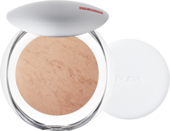 PUPA wypiekany puder do twarzy, kryjący, beżowy, w białym okrągłym kompakcie z widoczną gąbką.