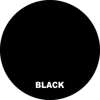 Próbnik koloru czarnego z białym napisem 'BLACK' na środku, przedstawiający odcień kredki do oczu.