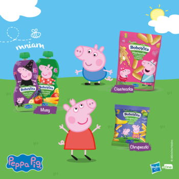BoboVita owoce w tubkach i chrupki kukurydziane z Peppą Pig na zielonym tle, produkty dla dzieci.