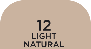Zbliżenie na półokrągły beżowy swatch podkładu Wonder Match, odcień 12 Light Natural. Widoczne cyfry i tekst.