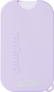 Kieszonkowe perfumy Pheym FINESS, jasnofioletowa płaska butelka 50ml z gumową osłoną i wytłoczonym logo.