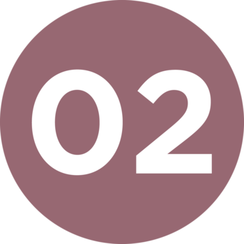 Okrągła próbka koloru 02 Pinkish żelowej kredki Eveline Variété, matowe wykończenie z białymi cyframi.