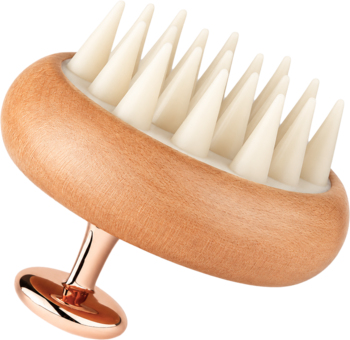 Szczotka do masażu głowy For Your Beauty z drewnianą rączką, białymi kolcami i miedzianą podstawą, widok pod kątem.