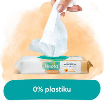 Ręka wyciąga chusteczkę z otwartej paczki Pampers Harmonie Protect&Care, widoczny napis 0% plastiku.