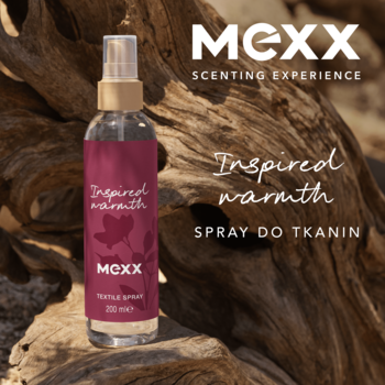 MEXX Inspired Warmth spray do tkanin, butelka 200ml, bordowa etykieta, zapach jabłka i wanilii, na drewnie.