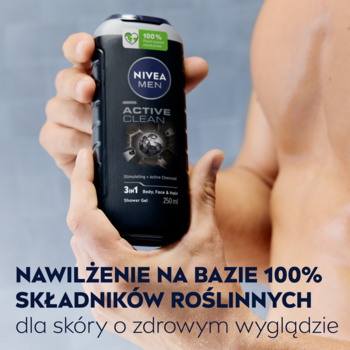 Żel NIVEA MEN Active Clean 3w1, czarna butelka z węglem roślinnym, w dłoni, z napisem: 100% składników roślinnych.