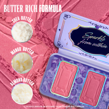 Paletka różu "Butter Rich Formula" z masłami shea, mango, migdałowymi. Otwarta, fioletowa z dwoma różowymi różami.