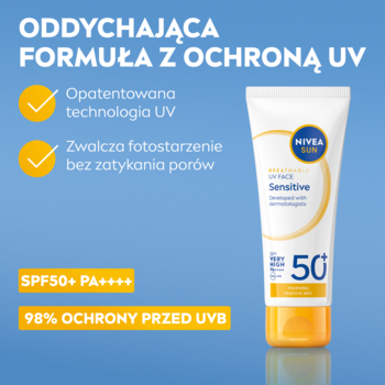 NIVEA SUN Krem do twarzy Sensitive SPF50+ w biało-żółtej tubce, chroniący przed fotostarzeniem, na niebieskim tle.