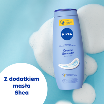 Fioletowy żel pod prysznic Nivea Creme Smooth z masłem Shea, butelka z przodu na błękitnym tle z pianą.