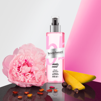 Mgiełka Bruno Banani Pure Woman body mist 250ml, różowa butelka z piwonią, mango i nasionami.