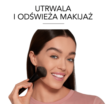 Kobieta aplikuje puder matujący Bourjois Healthy Mix Clean pędzlem. Napis: Utrwala i odświeża makijaż.