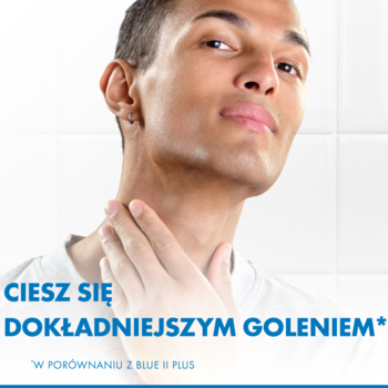 Mężczyzna z dłonią na szyi i uśmiechem, promuje jednorazowe maszynki do golenia, zapewniające dokładne golenie.