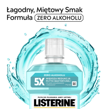 Listerine Cool Mint Zero Alkoholu płyn do płukania ust, jasnoniebieska butelka z białym napisem, otoczona wodnym chlapiem.