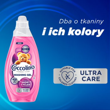 Różowy żel Coccolino Wonder Wash Ultra Care do kolorowych tkanin, butelka z misiem na niebieskim tle.