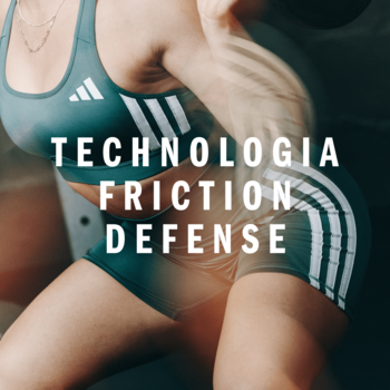 Kobieta w sportowym stroju Adidas, napis TECHNOLOGIA FRICTION DEFENSE. Antyperspirant ADIDAS MAX-DRY FRESH.