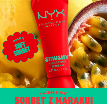 Czerwony NYX Smushy Matte Lip Balm "Soft Sorbet" o matowym wykończeniu, na tle marakui. Pachnie sorbetem z marakui.