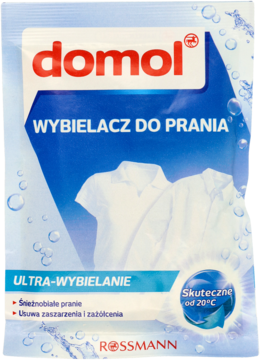 Domol wybielacz do prania, niebiesko-biała saszetka z koszulami, widok z przodu. Ultra-wybielanie od 20°C.