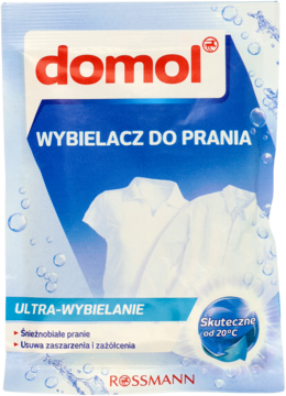 Domol wybielacz do prania, niebiesko-biała saszetka z koszulami, widok z przodu. Ultra-wybielanie od 20°C.