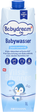 Front Babydream Babywasser 1L, jasnoniebieski karton z białymi chmurami, logo i pingwinem w wodzie.