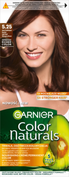 Krem koloryzujący Garnier Color Naturals 5.25 jasny kasztan, z uśmiechniętą modelką i zielonym opakowaniem z awokado.