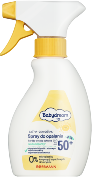 Biała butelka Babydream spray do opalania SPF 50+ dla skóry wrażliwej, z żółtym aplikatorem, przód.