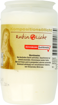 Biały wkład do zniczy Rossmann Rubin Licht nr 3, z beżową etykietą Kompositionsöllicht i postacią, widok z przodu.