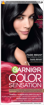 Garnier Color Sensation 1.0 Ultra Czarny trwała farba do włosów. Opakowanie z modelką i jej lśniącymi, czarnymi włosami.